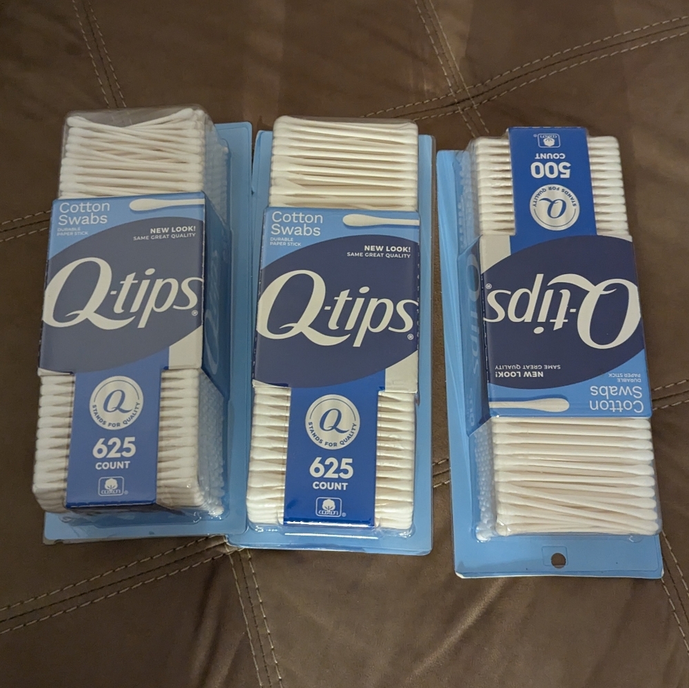 New Q-tips Cotton Swabs, 1750 ct., 3 pk.